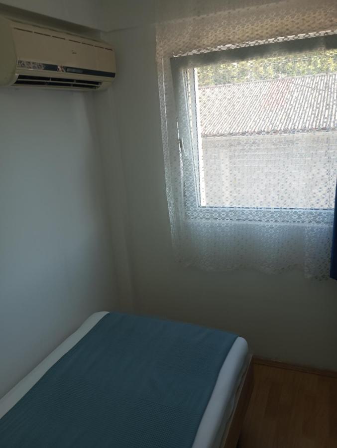 Airport Md Rooms Belgrado Exterior foto