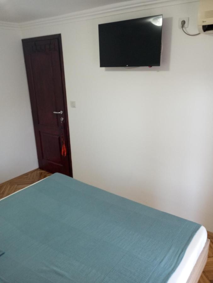 Airport Md Rooms Belgrado Exterior foto